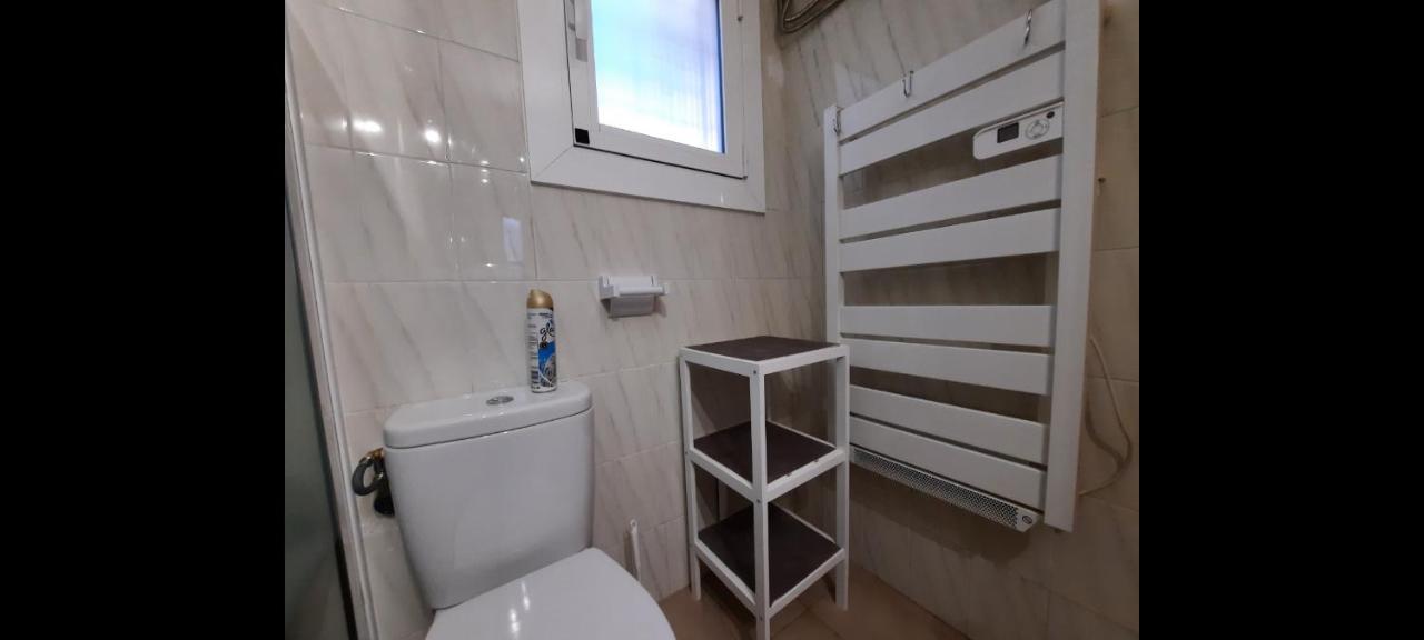 Castell Joncar,30 M De La Playa, 1Era Linea De Mar, Vista Al Mar Apartment Roses Ngoại thất bức ảnh